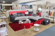 Vue show-room mobilier